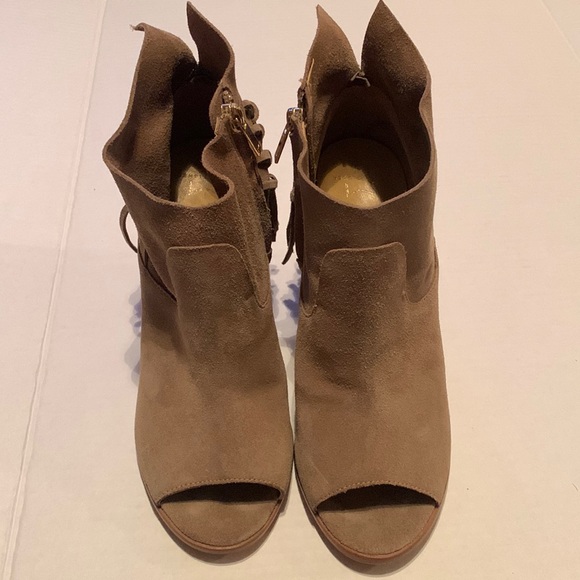 Marc Fisher bootie with fringes - Picture 8 of 8